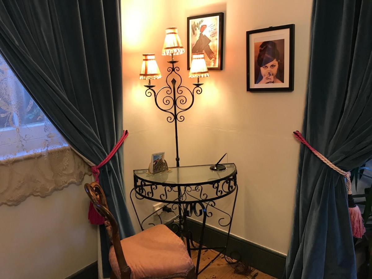 Pretty Victorian Garden Flat Radipole Exterior foto